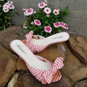 Breckelle's Pink Heel Sandles size 7